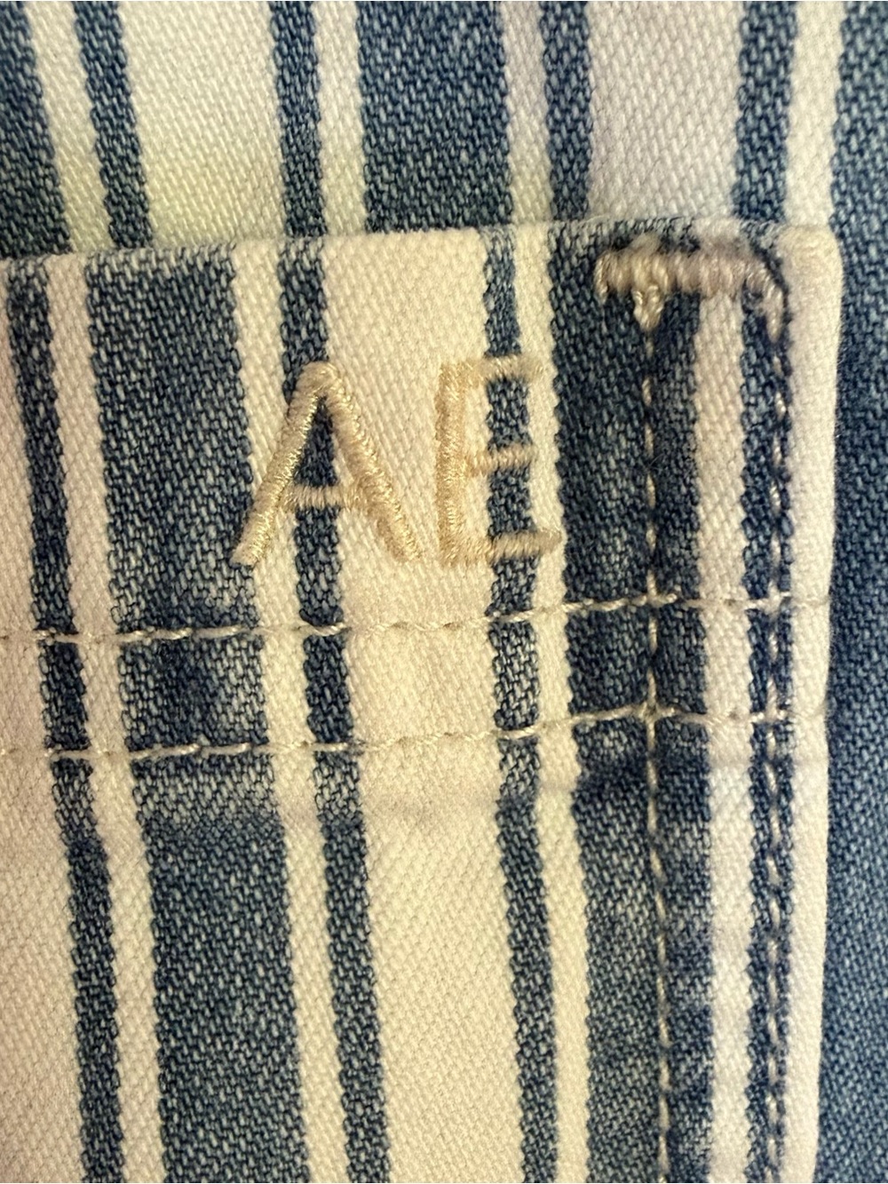 American Eagle Tomboy Blue Striped Denim Overall Shorts Shortall S Small - Picture 6 of 7
